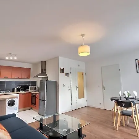 Apartamento Le Cocon D'ariane *disney*paris*gare A 100m* Chessy (Seine-et-Marne)
